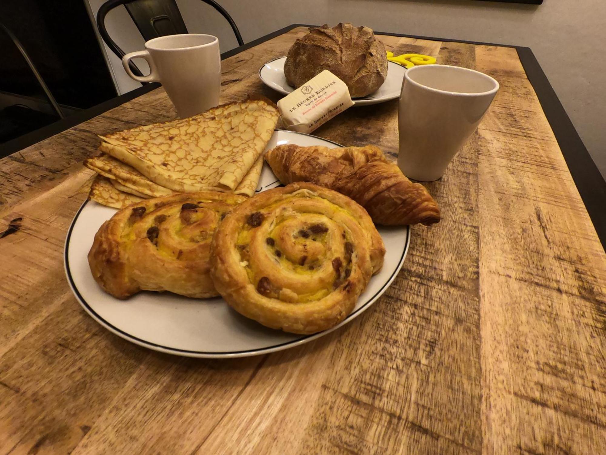 Ti Kabanouz Lägenhet Arzon Exteriör bild